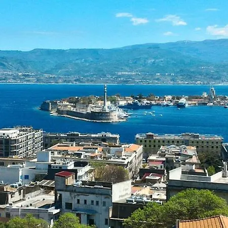 Messina Sicily - In The Ancient Village Apartment
